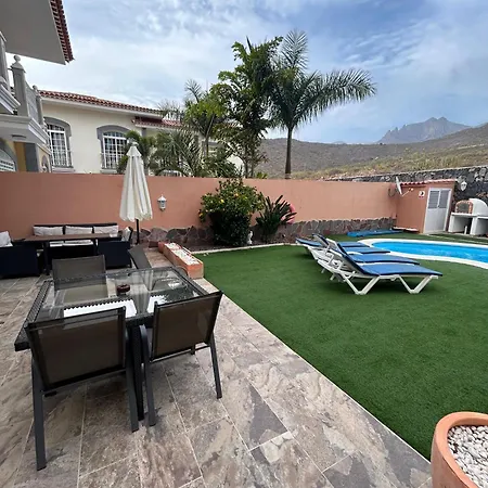 Вилла Lady Luxury - Private Pool - Адехе